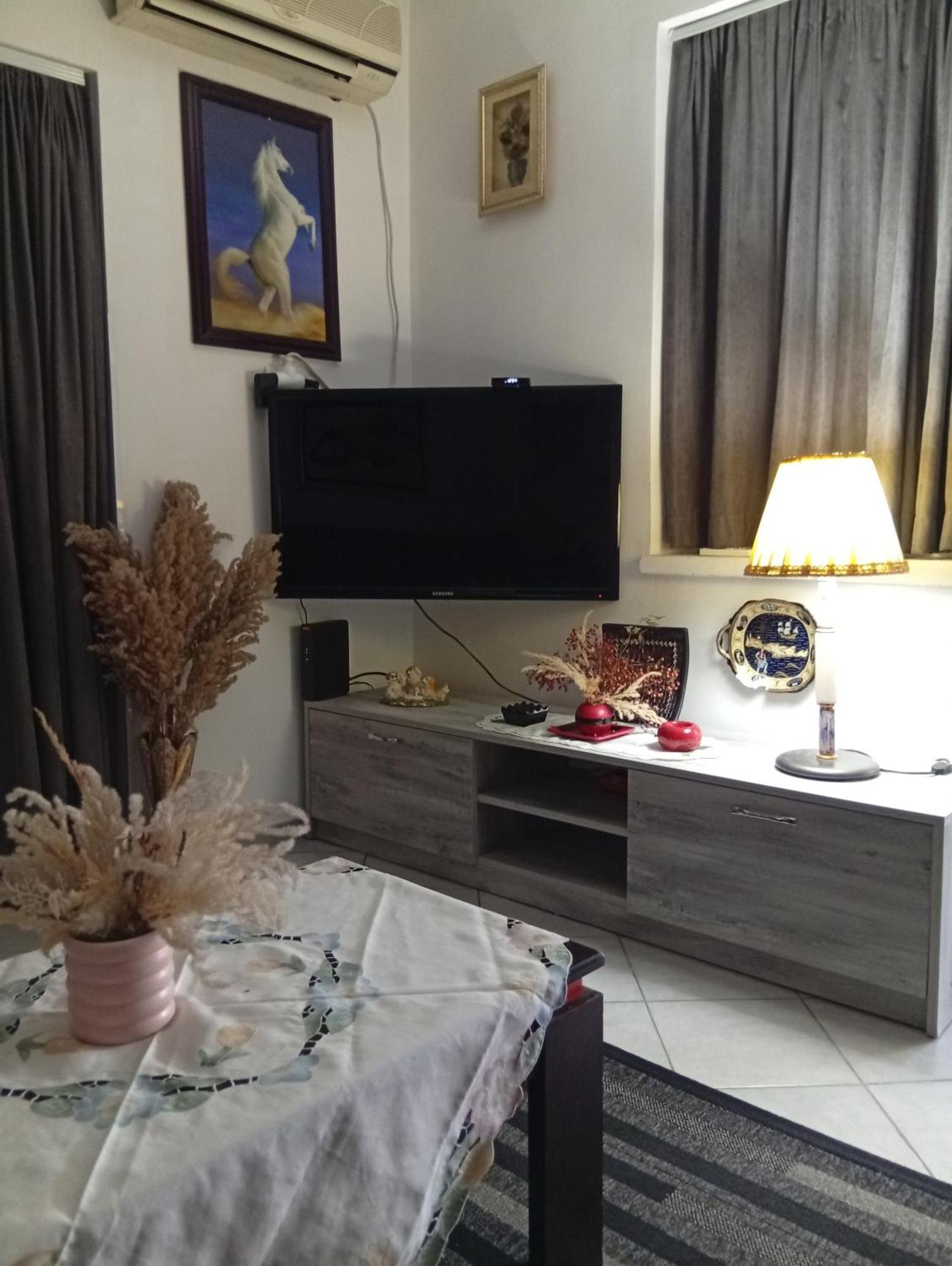 Entire Flat To Chill, In Center Of Appartement Tirana